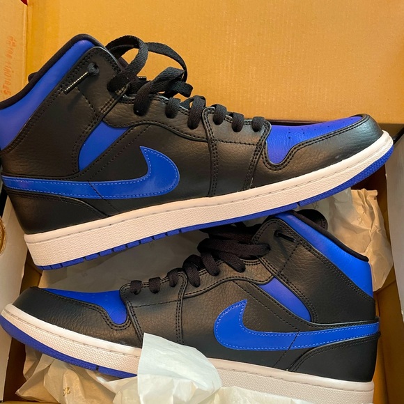 Nike Other - Men’s Nike Air Jordan 1 Mid  size 10